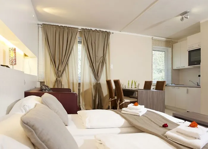 Concept Living Serviced Апарт-отель