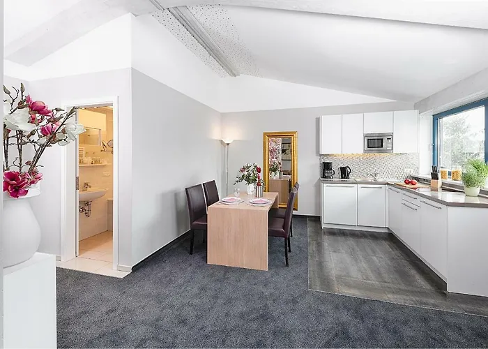 Concept Living Serviced 4*