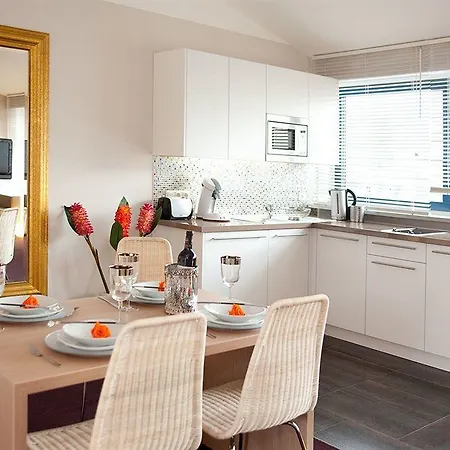 Concept Living Serviced מלון דירות