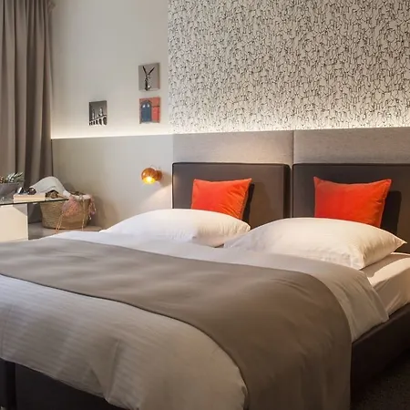 Concept Living Serviced 4*